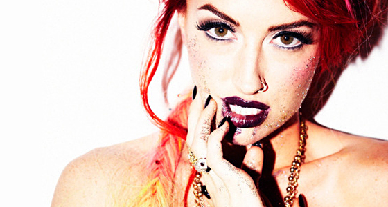 Preview: Neon Hitch – “I’m Doin’ Me” and “Gold”